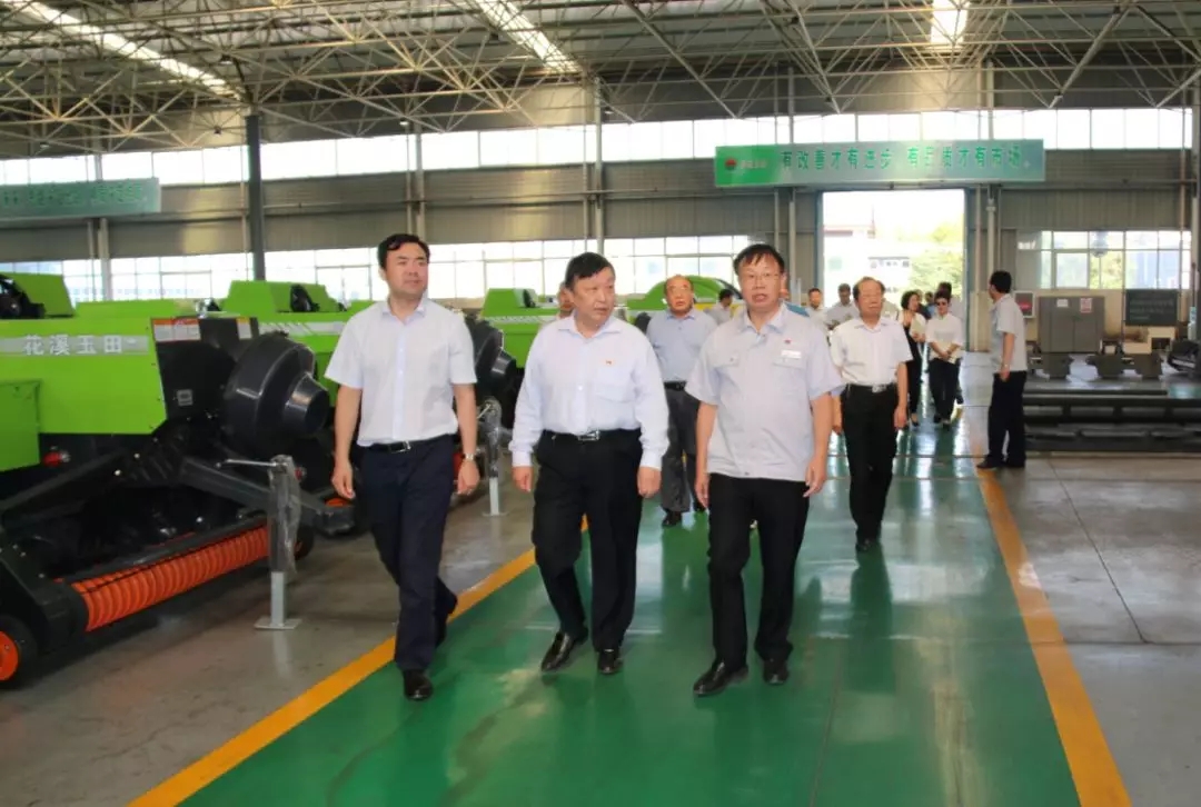 新鄉市政府副市長祁文華到花溪科技考察調研